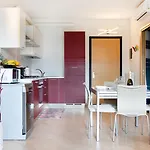 Oleandro - Featuring A Private Garden And Access To 5 Pools Апартаменты Дезенцано-дель-Гарда