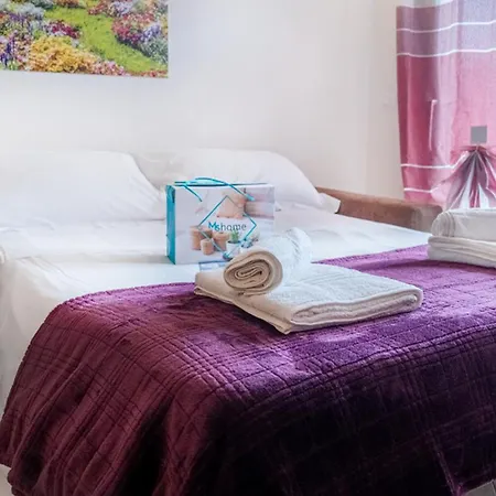 דירה Oleandro - Featuring A Private Garden And Access To 5 Pools דסנזאנו דל גארדה